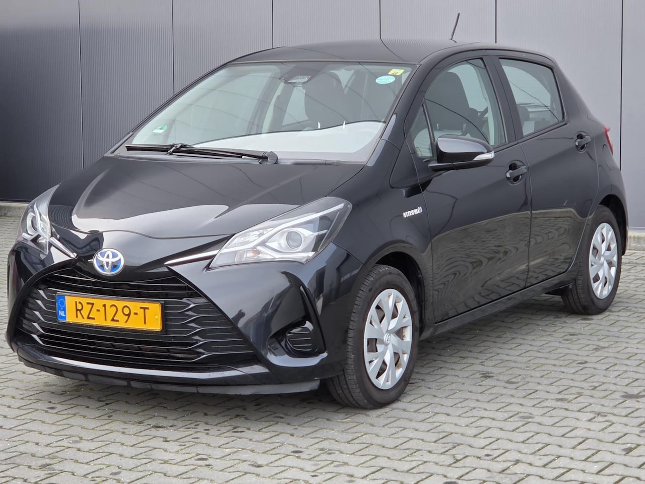 Toyota Yaris - 1.5 Hybrid Aspiration 1.5 Hybrid Aspiration - AutoWereld.nl