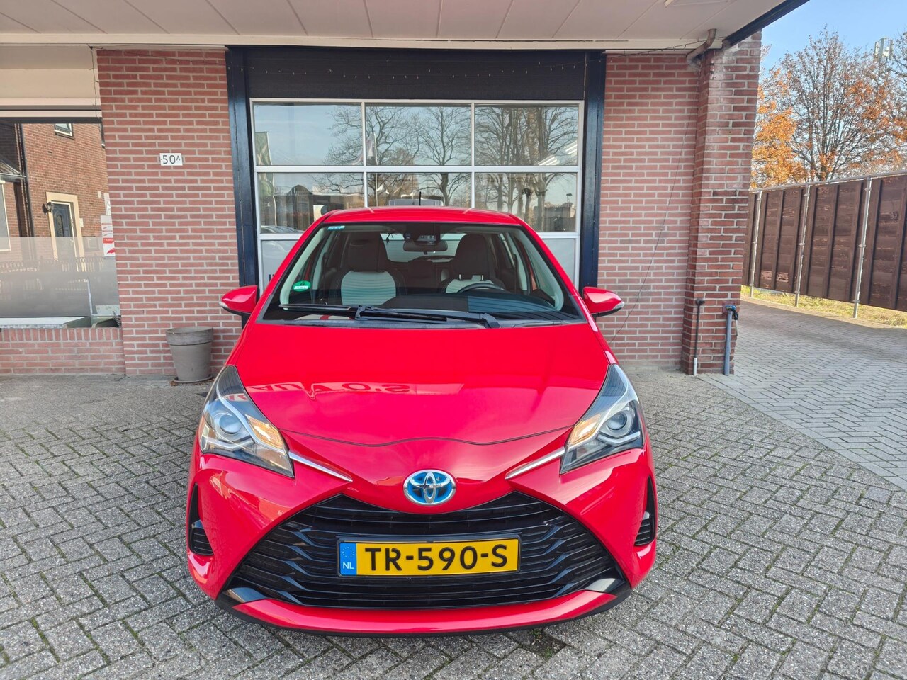 Toyota Yaris - 1.5 Hybrid Aspiration 1.5 Hybrid Aspiration, Trekhaak, Clima, Bluetooth, Lage KMS, NAP - AutoWereld.nl