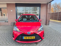Toyota Yaris - 1.5 Hybrid Aspiration, Trekhaak, Clima, Bluetooth, Lage KMS, NAP