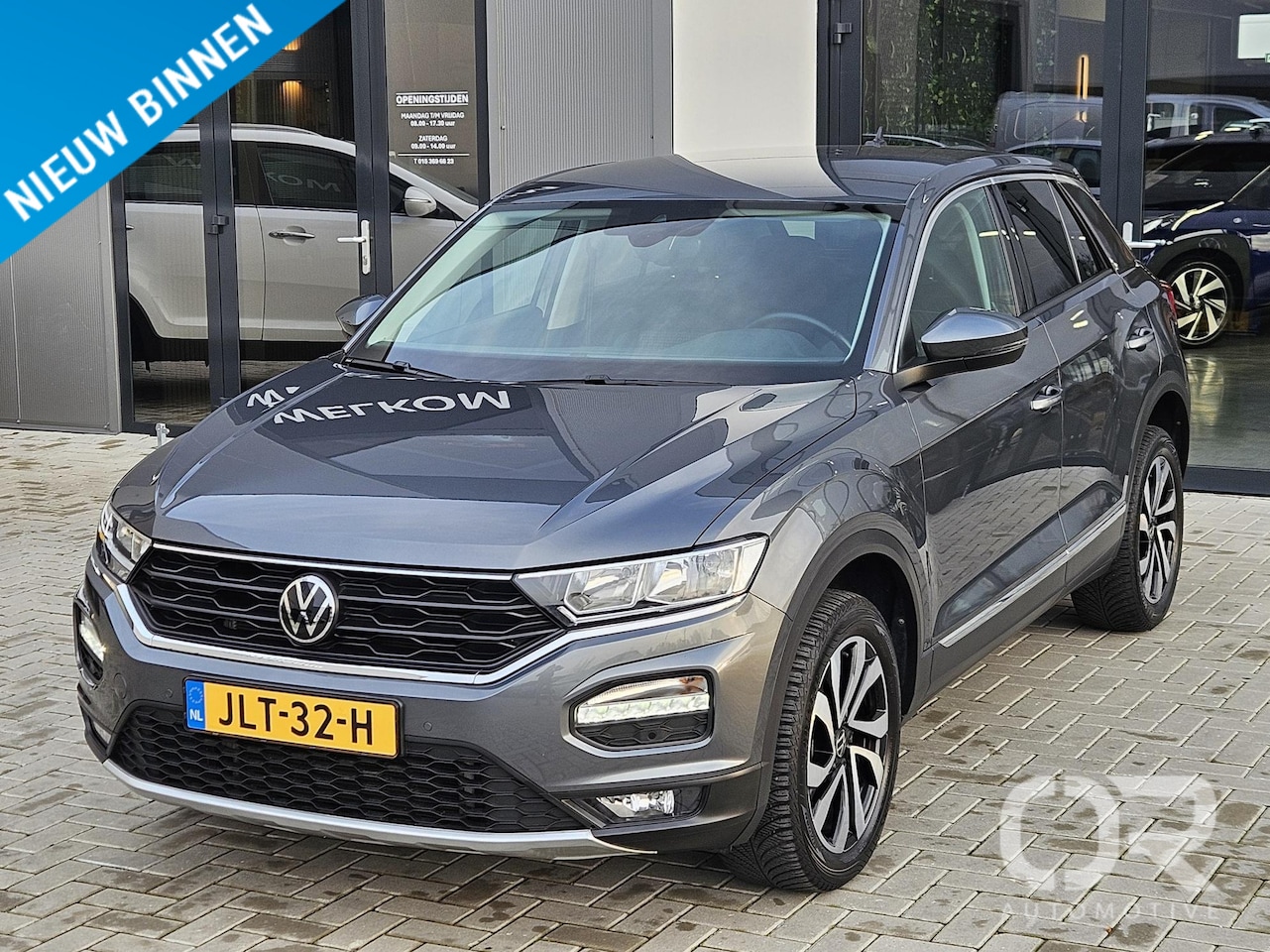 Volkswagen T-Roc - 1.5 TSI Active Automaat Carplay Cruise ECC LM17 - AutoWereld.nl