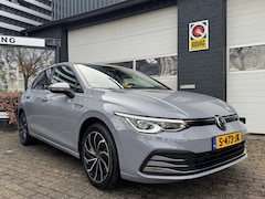 Volkswagen Golf - 1.5 eTSI Style