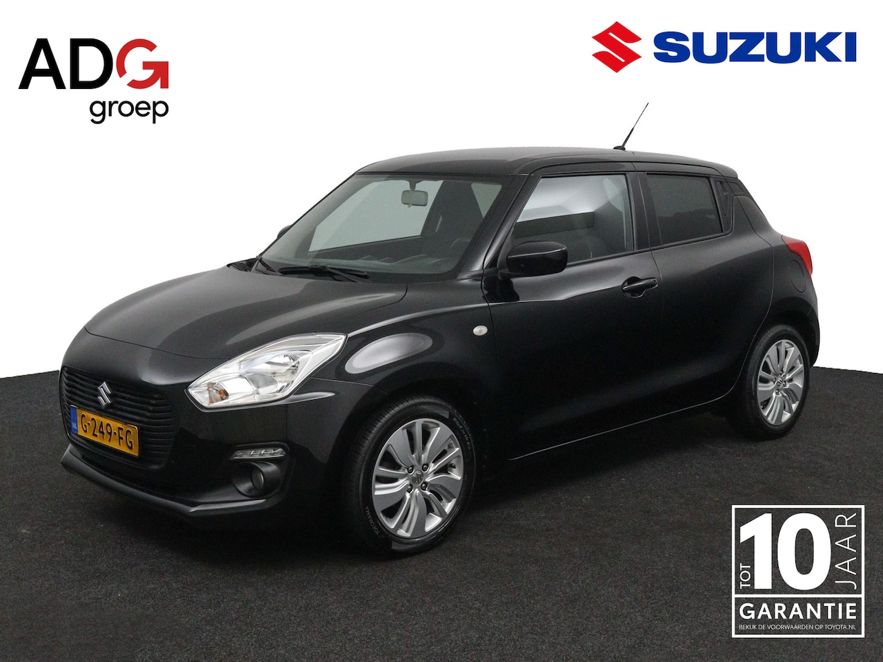 Suzuki Swift - 1.2 Select | Stoelverwarming | Navigatie | Achteruitrijcamera | Lichtmetalen Velgen | - AutoWereld.nl