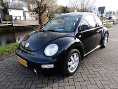 Volkswagen New Beetle - 2.0 Highline Airco Leder Youngtimer