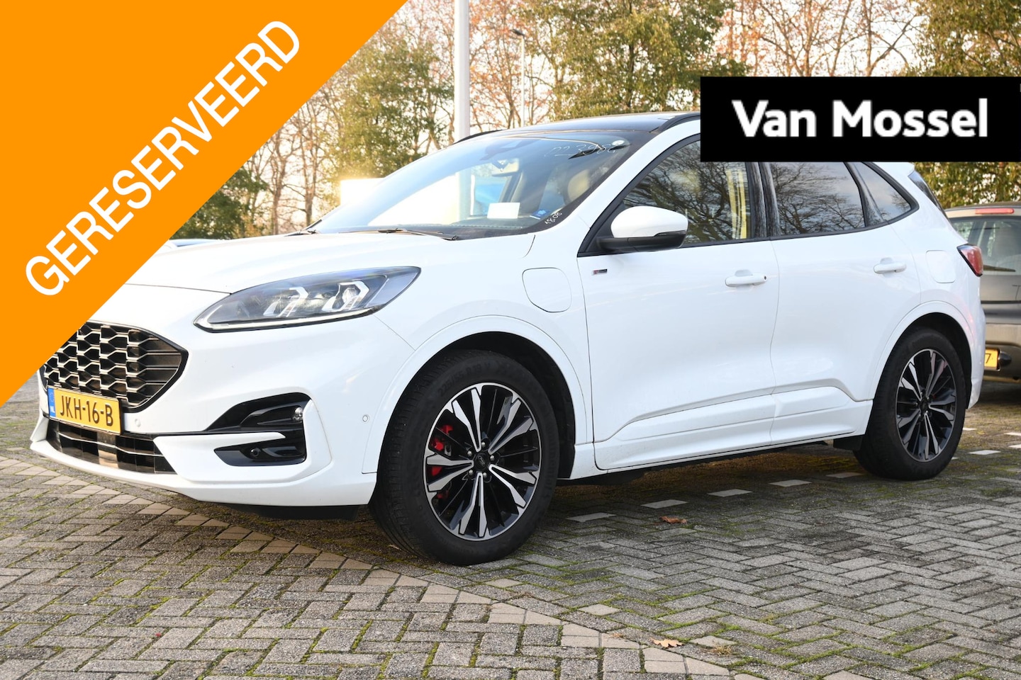 Ford Kuga - 2.5 PHEV ST-Line X | Panoramadak | Navigatie | Adaptieve Cruise Control | Trekhaak - AutoWereld.nl