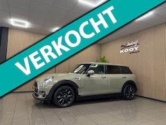 MINI Clubman - 1.5 One Business Edition * Panoramadak / Afn. Trekhaak / Navigatie / NL Auto