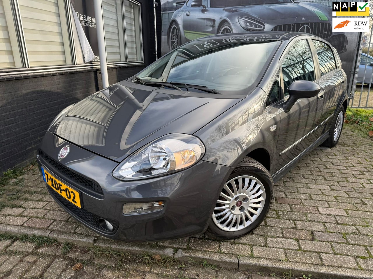 Fiat Punto Evo - 0.9 TwinAir Street 5 Deurs Airco - AutoWereld.nl