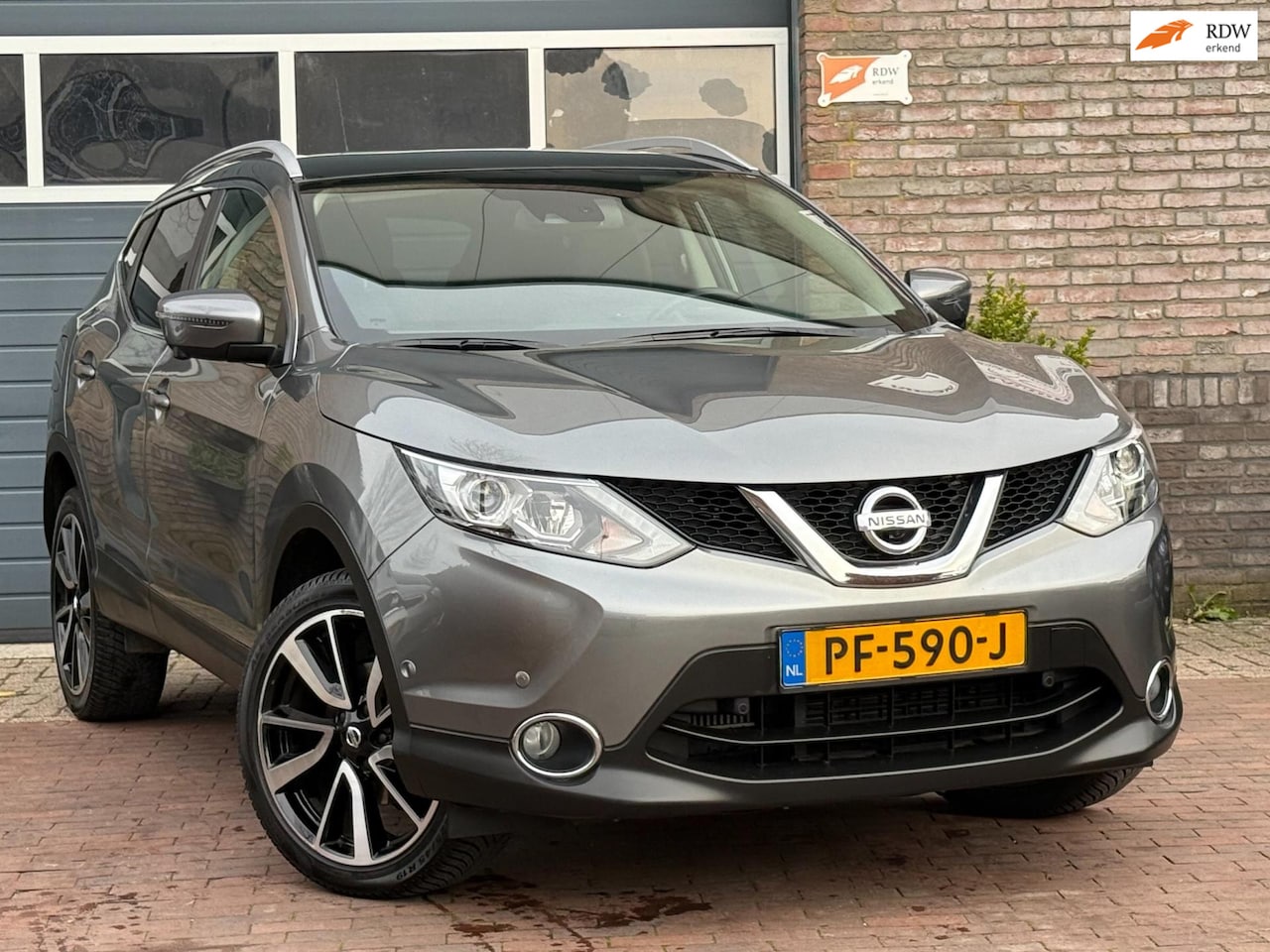 Nissan Qashqai - 1.6 Tekna|Climate|Leder|Navi|Pano.Dak - AutoWereld.nl