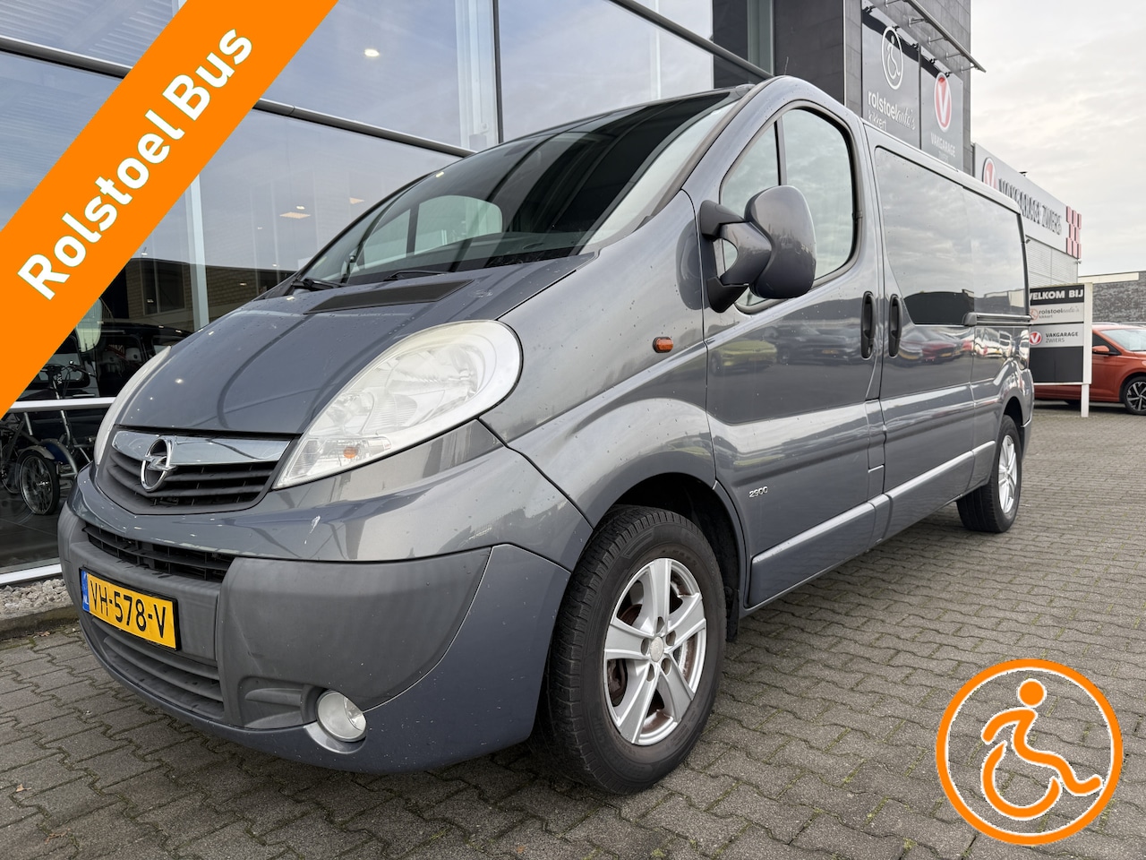 Opel Vivaro - 3+1 Rolstoelbus Side-to-Side 2.0 CDTI L2H1 EcoFLEX (Mooie complete Side-to-Side Rolstoelbu - AutoWereld.nl