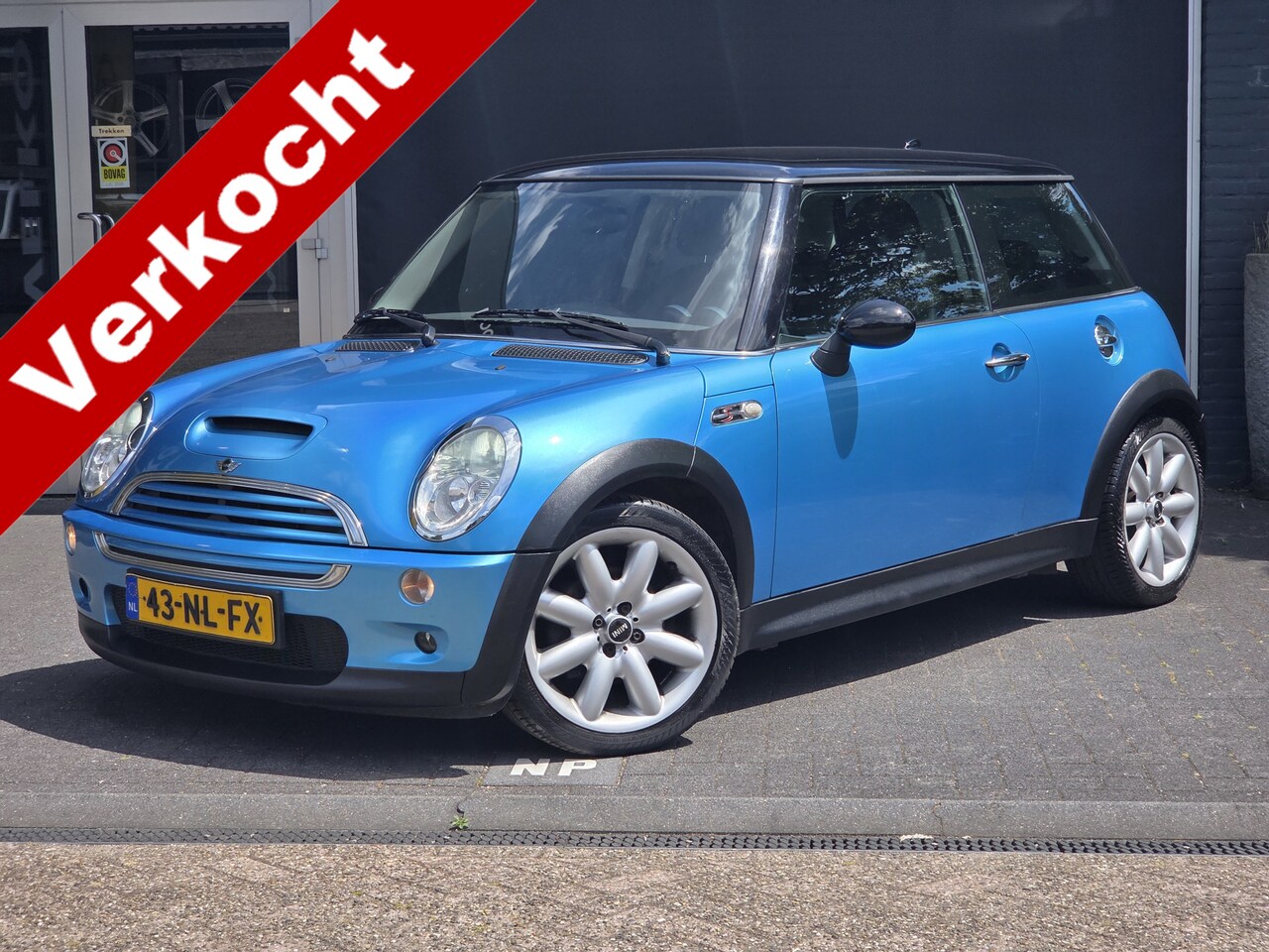 MINI Cooper S - Mini 1.6 Chili H&K / LEDER / NAVI / CRUISE / CLIMA - AutoWereld.nl