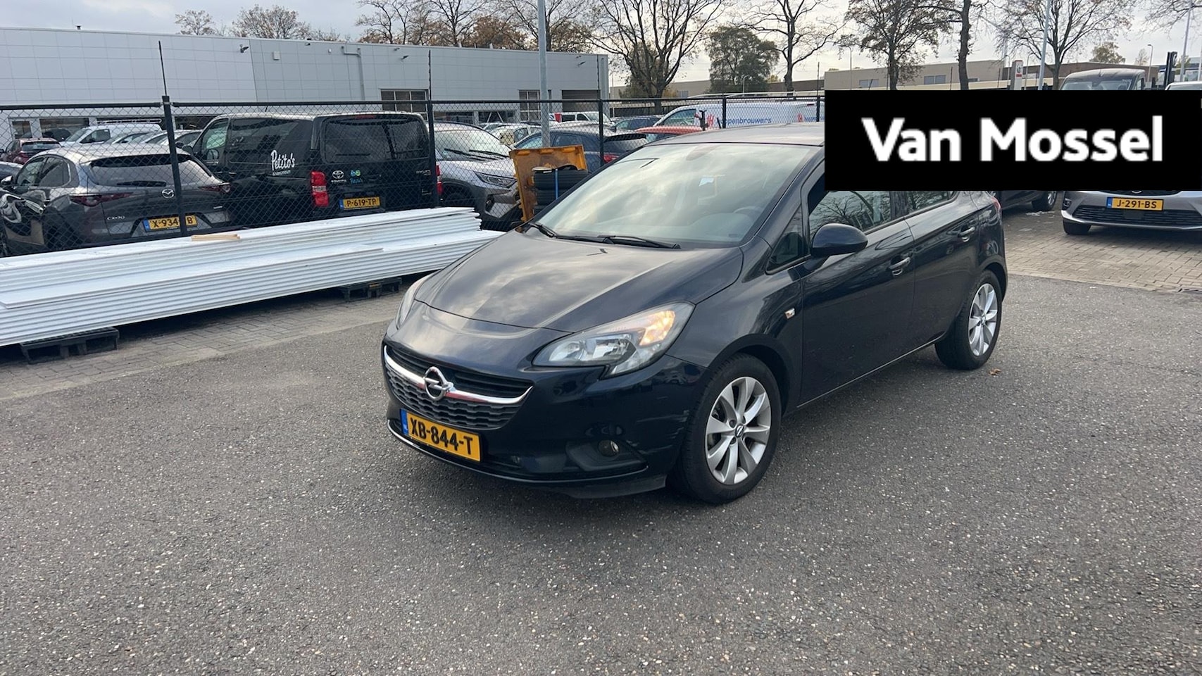 Opel Corsa - 1.4 Favourite 1.4 Favourite - AutoWereld.nl