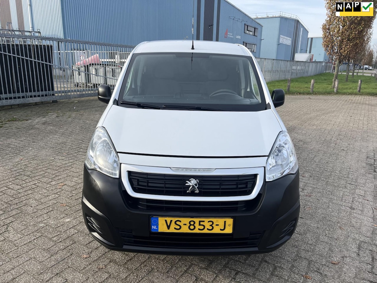 Peugeot Partner - 120 1.6 HDi 75 L1 XR 120 1.6 HDi 75 L1 XR - AutoWereld.nl