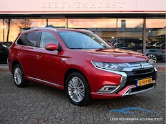 Mitsubishi Outlander - 2.4 PHEV Intense Apple Carplay, leer, navi, clima cruise, camera, NL-dealerauto