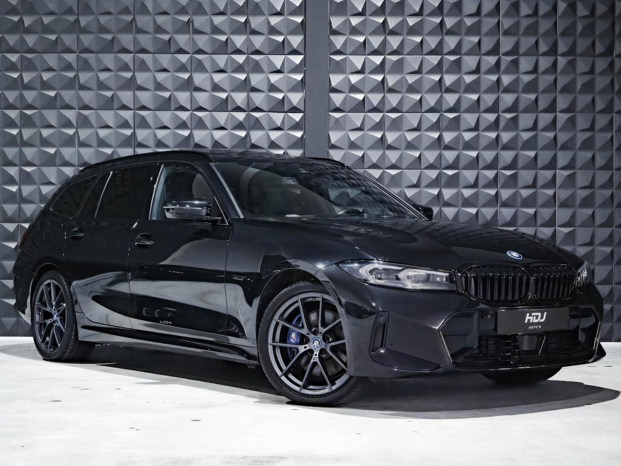 BMW 3-serie Touring - 330e xDrive M Sport Pro | Pano | H/K | M-Tech Stoelen | HUD | Memo | Topv | Side | ACC | 1 - AutoWereld.nl