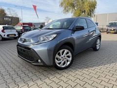 Toyota Aygo X - 1.0 VVT-i S-CVT Play Automaat (BOVAG/RIJKLAARPRIJS)