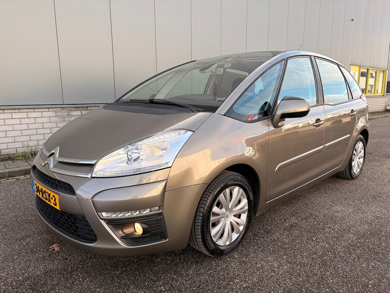Citroën C4 Picasso - 1.6 VTi Tendance 1.6 VTi Tendance - AutoWereld.nl