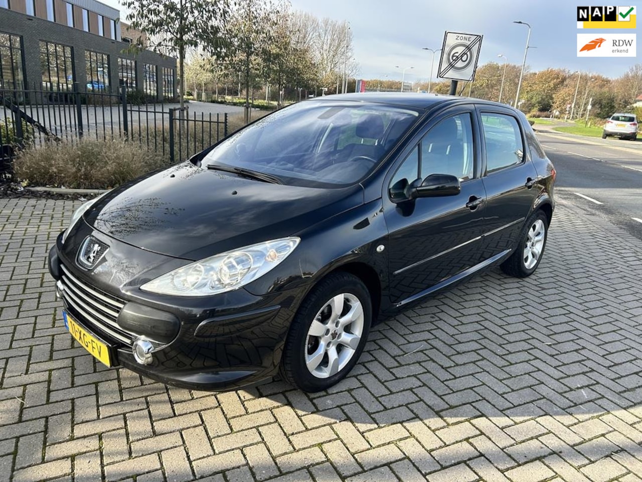 Peugeot 307 - 1.4-16V Premium 2007! CLIMA! Nette auto! NWE APK! - AutoWereld.nl