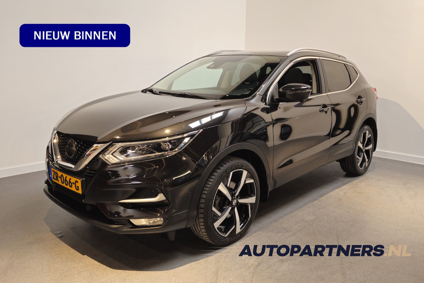 Nissan Qashqai - 1.3 DIG-T Tekna - Panoramadak - Stoelverwarming - Apple Carplay/ Android Auto - 360 cam - AutoWereld.nl