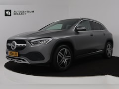 Mercedes-Benz GLA-Klasse - 180 Business Solution Luxury (SFEERVERLICHTING, STOELVERWARMING, CRUISE CONTROL, ACHTERUIT