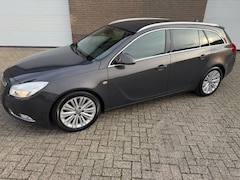 Opel Insignia Sports Tourer - 1.6 T Design Edition | Nederlandse Auto | Trekhaak | PDC voor en achter | Dakrails | Cruis
