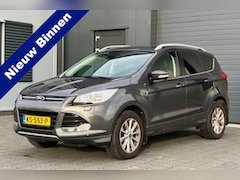 Ford Kuga - 1.5 150pk Titanium 1e eig. CAMERA WINTER PAKKET TREKHAAK