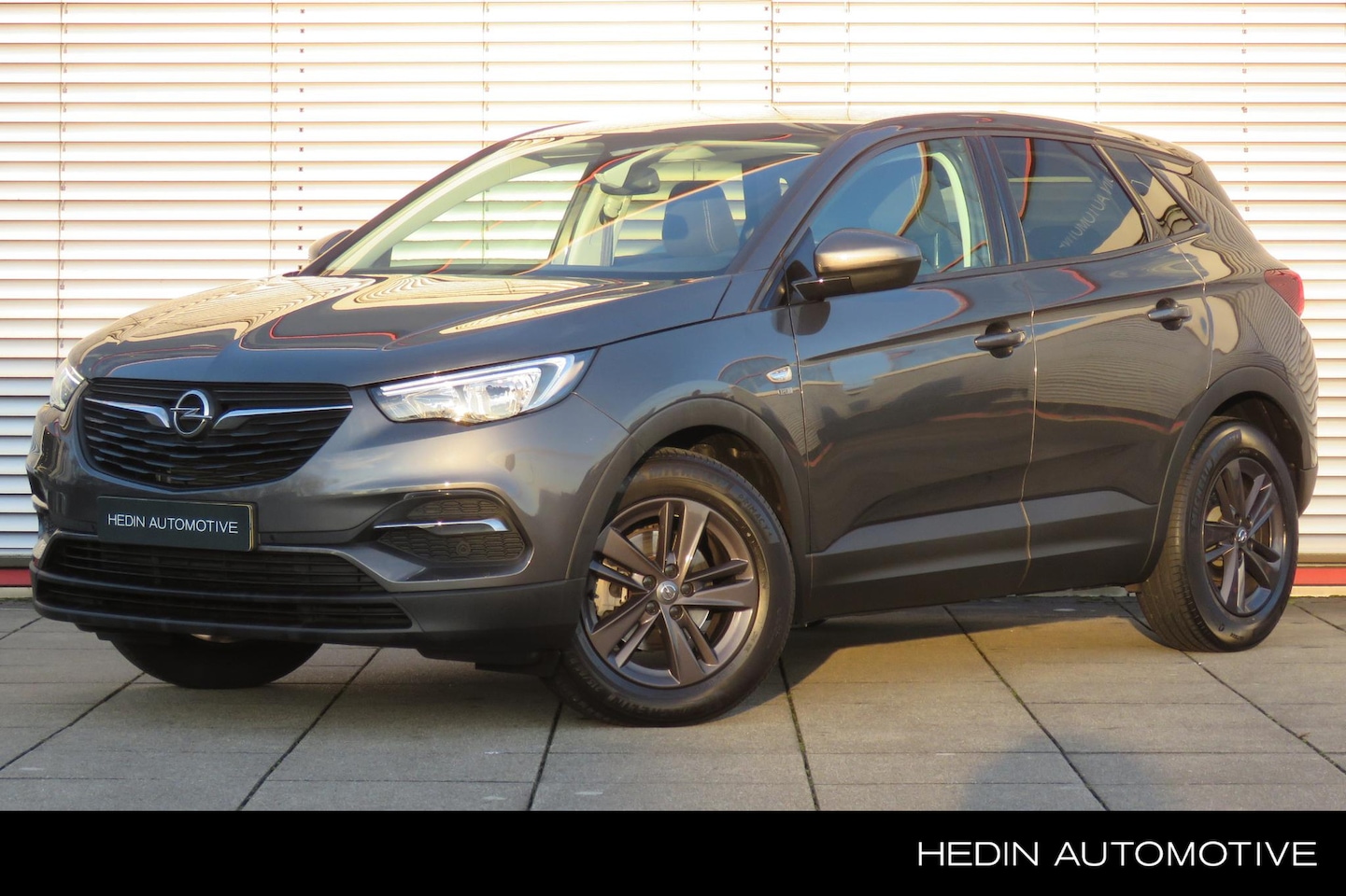 Opel Grandland X - 1.2 Turbo 120 Jaar Edition | Automaat | DAB | Navigatie - AutoWereld.nl
