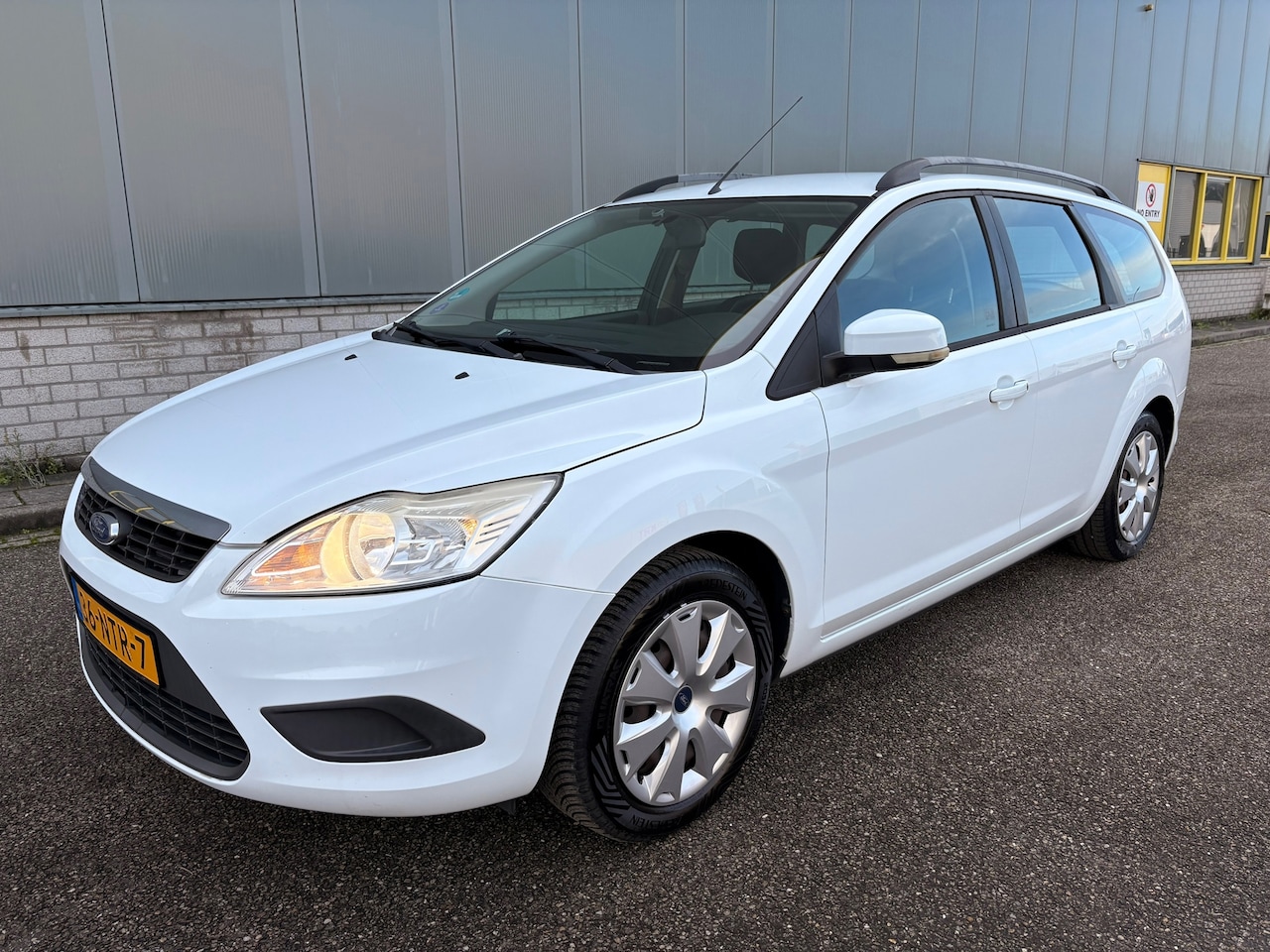 Ford Focus Wagon - 1.6 Comfort 1.6 Comfort - AutoWereld.nl