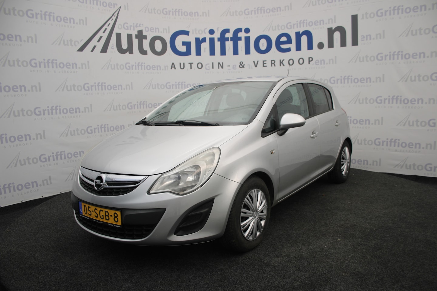 Opel Corsa - 1.3 CDTi EcoFlex S/S Business Edition nette 5-deurs met airco - AutoWereld.nl