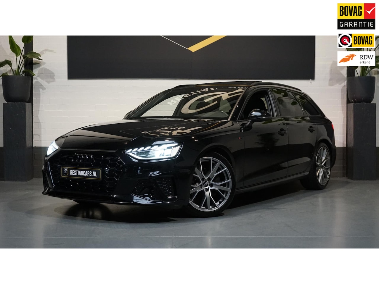 Audi A4 Avant - 40 TFSI 3x S-Line BLACK OPTIK AUTOMAAT-ALCANTARA-AMBIANCE-KEYLESS-MATRIX LED-MASSAGE-PANOR - AutoWereld.nl