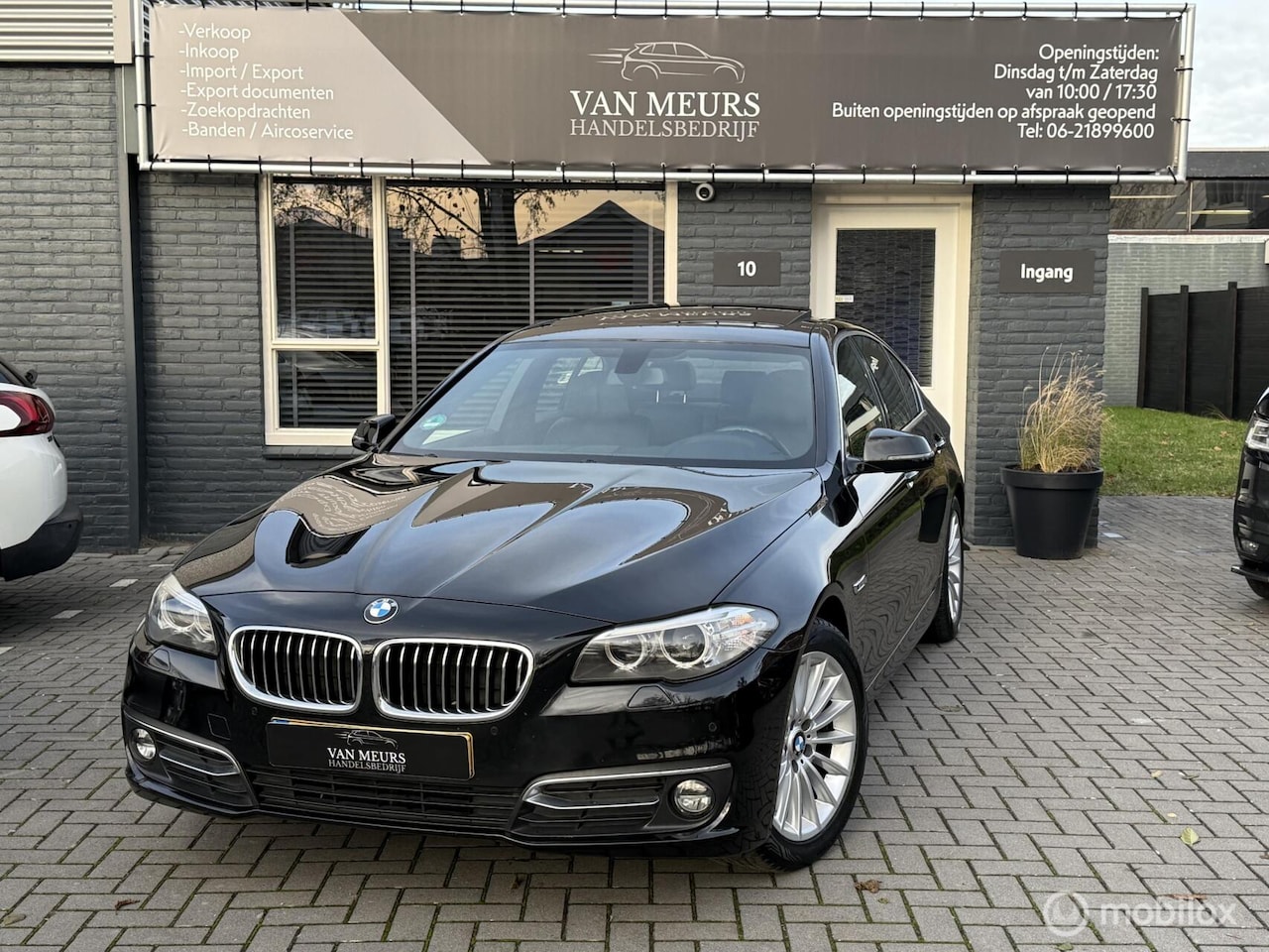 BMW 5-serie - 520i High Executive 520i High Executive, Last Minute Edition, schuifdak, trtekhaak, leder, apk 07-2026 - AutoWereld.nl