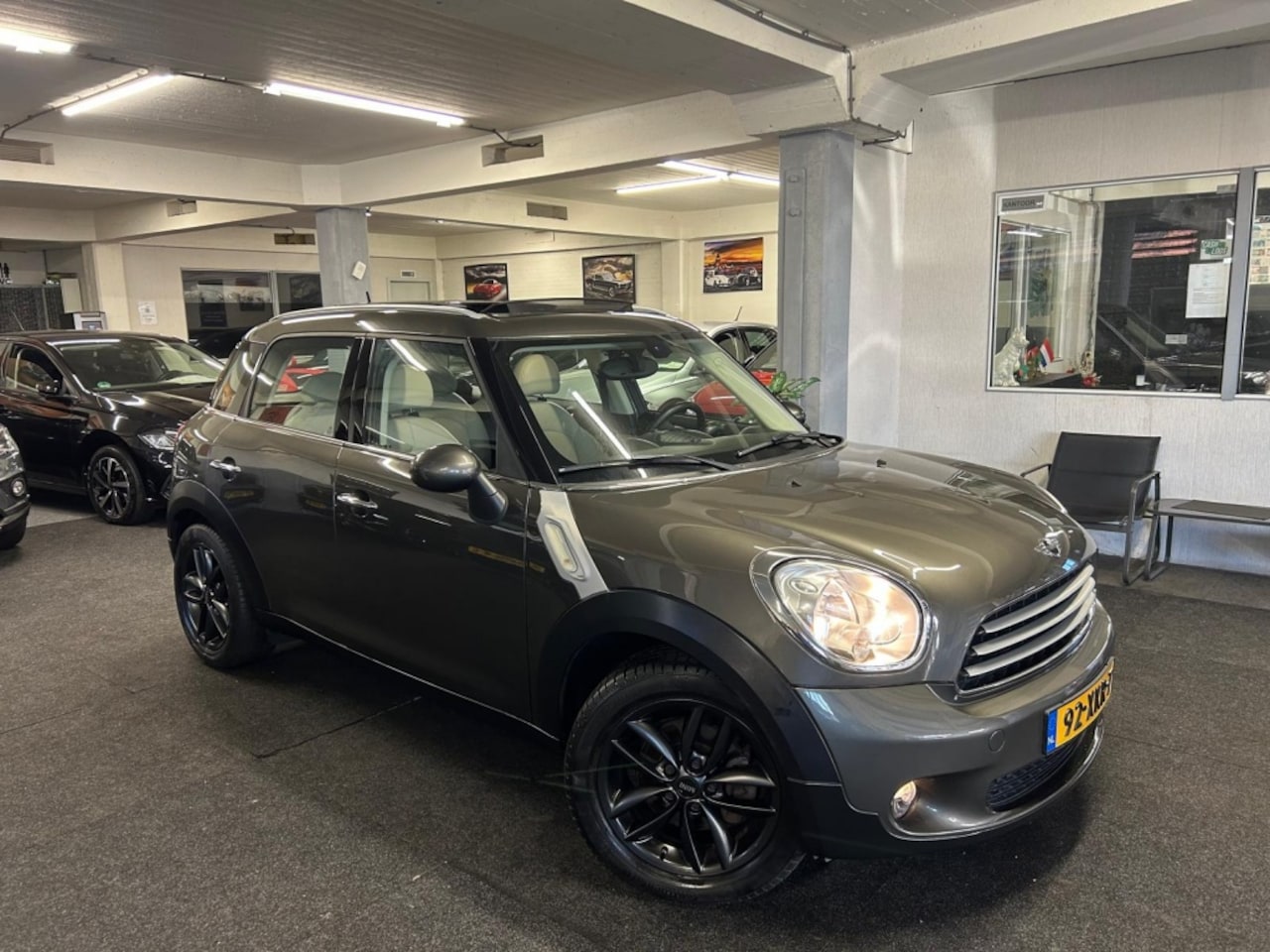 MINI Countryman - Mini 1.6 Cooper Edition*Schuifdak*Navi*NAP*Leder - AutoWereld.nl