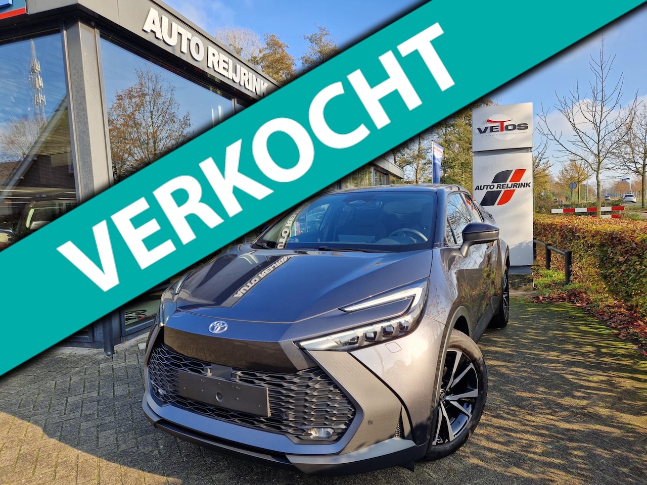 Toyota C-HR - 1.8 Hybrid 140 STYLE/BI-TONE/ELECTR A-KLEP/DODE HOEK/PARK SENS V+A/STOEL-EN STUURWIELVERWA - AutoWereld.nl