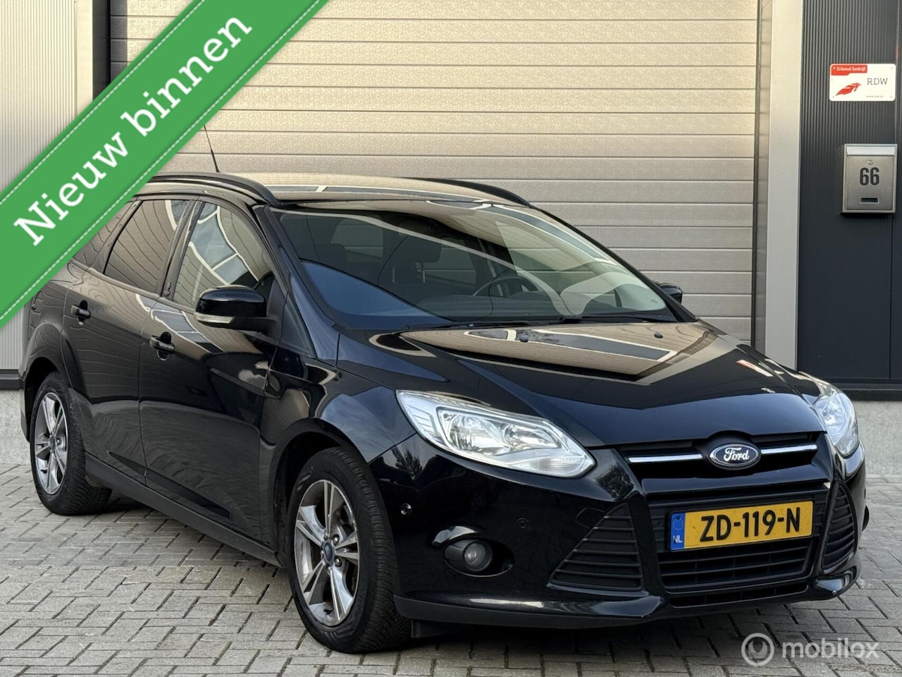 Ford Focus Wagon - 1.0 EcoBoost Lease Titanium 1.0 EcoBoost Lease Titanium - AutoWereld.nl