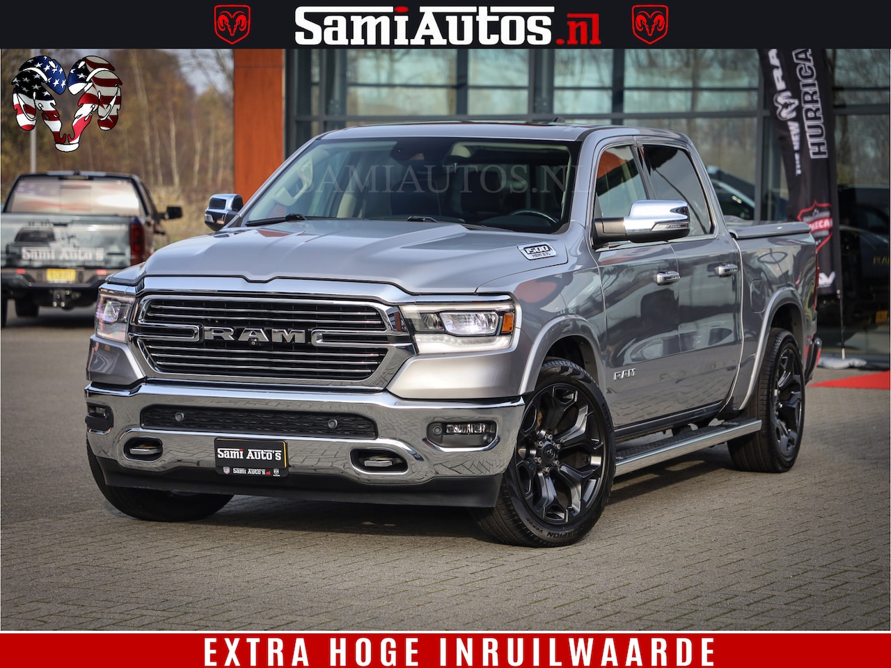 Dodge Ram 1500 - Bom Vol | 5,7 V8 Hemi | Limited Wheels 22 inch | Luchtvering | Adaptive Cruise | Panoramad - AutoWereld.nl