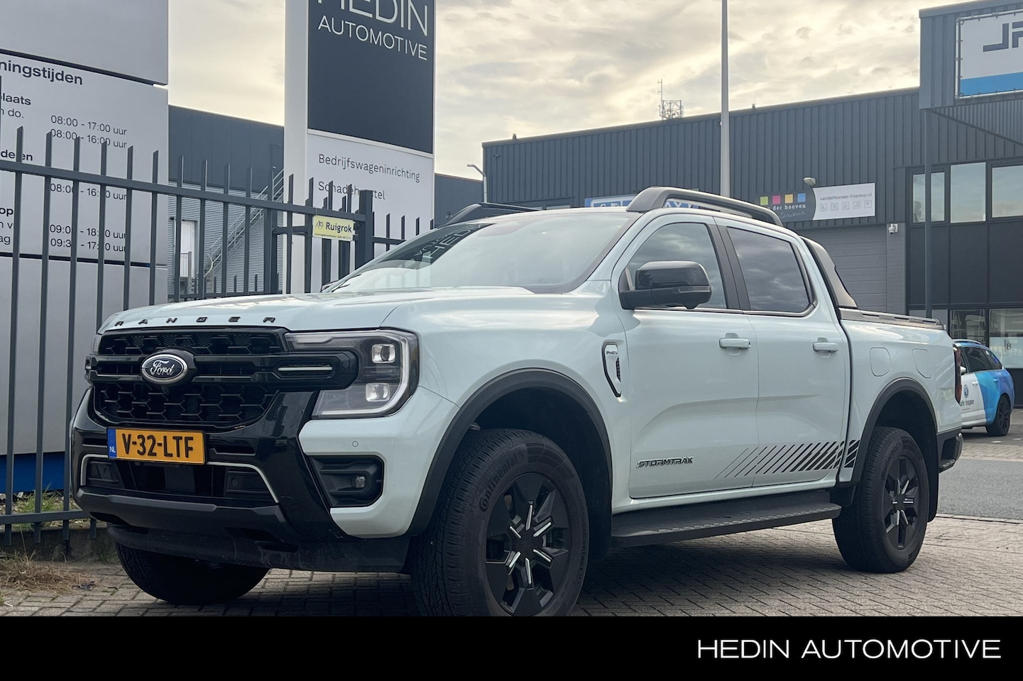 Ford Ranger - Stormtrak 2.3 PHEV 279pk | Dubbel Cabine - AutoWereld.nl