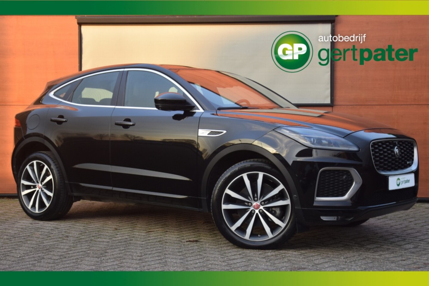 Jaguar E-Pace - P300e AWD R-Dynamic HSE Meridian/360Camera/Leer/Memory/Alcantara - AutoWereld.nl