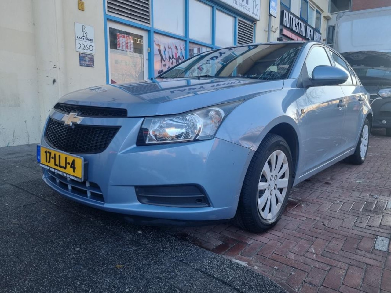 Chevrolet Cruze - 1.6 LE 1.6 LE - AutoWereld.nl