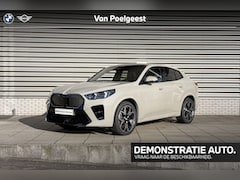 BMW iX2 - eDrive20 M Sportpakket Pro / Innovation Pack / Comfort Pack / Panoramadak / Elektrisch ver