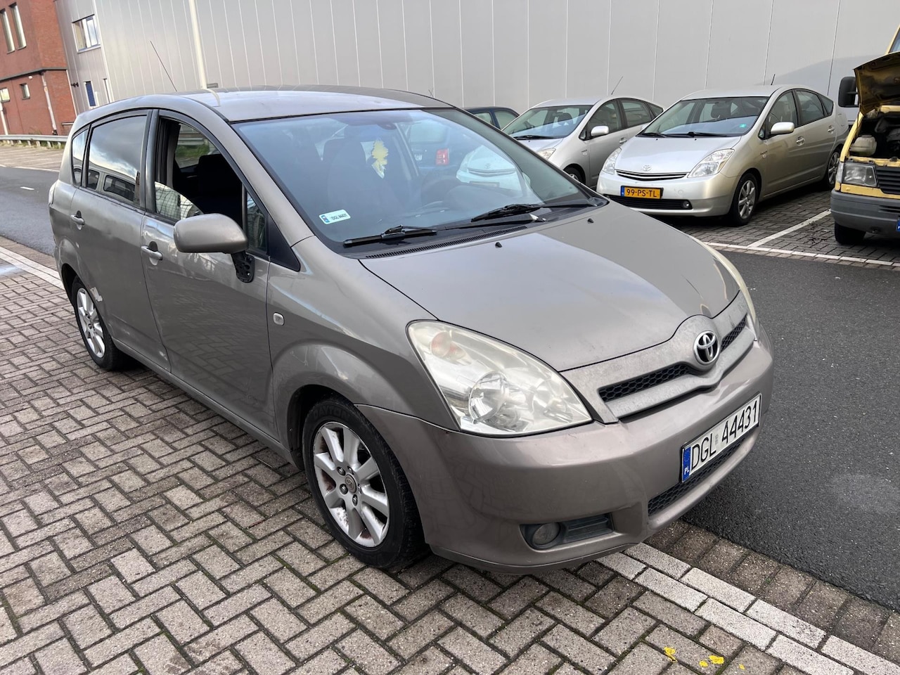 Toyota Corolla Verso - 2.2 D-4D Executive 7p. Bj 2006 +31641468730 - AutoWereld.nl