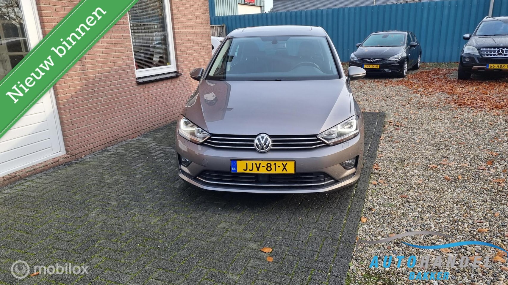 Volkswagen Golf Sportsvan - 1.2 TSI Highline Panoramadak lounge - AutoWereld.nl