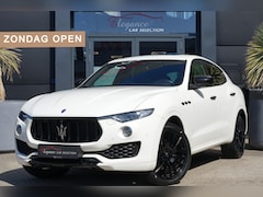 Maserati Levante - 3.0 V6 D AWD 275pk Panoramadak/Stoelverwarming/360Camera