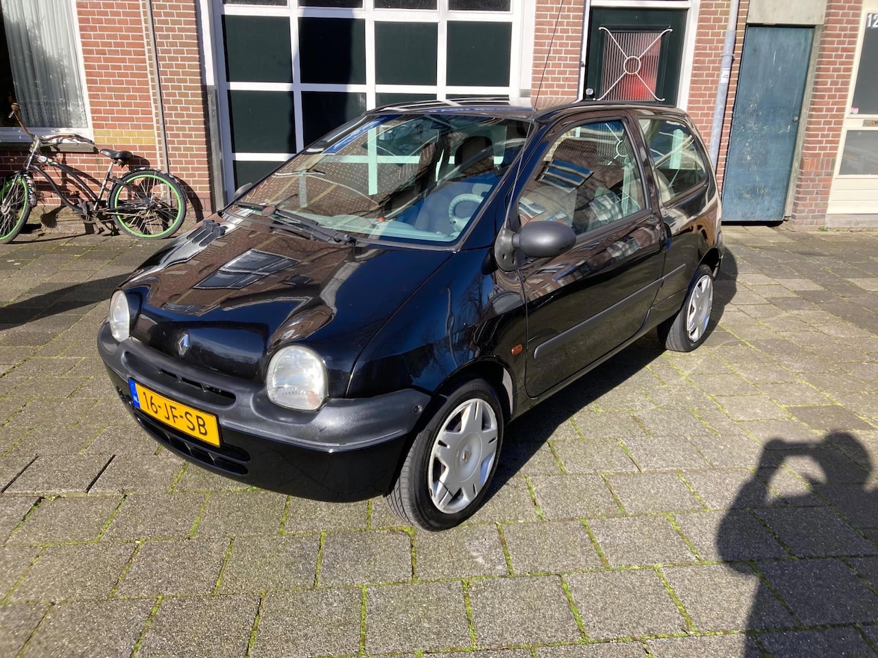 Renault Twingo - 1.2 Authentique Zeer netjes - AutoWereld.nl
