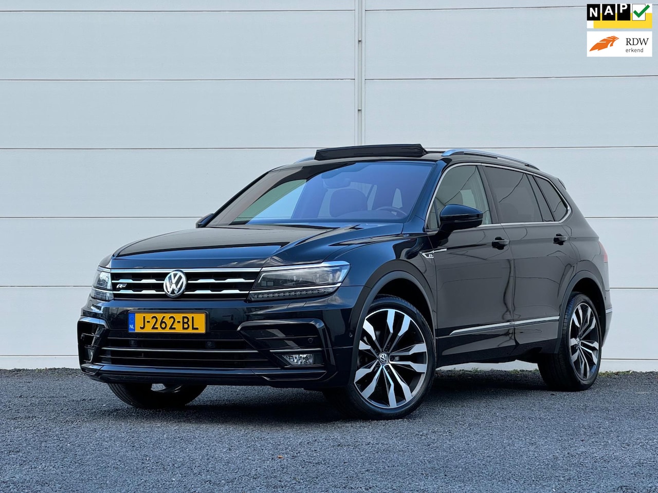 Volkswagen Tiguan Allspace - 1.5 TSI Highline Org NL R-Line 7p Pano Keyless Virtual Apple carplay Trekhaak - AutoWereld.nl