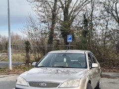 Ford Mondeo - 2.0-16V Ghia Executive