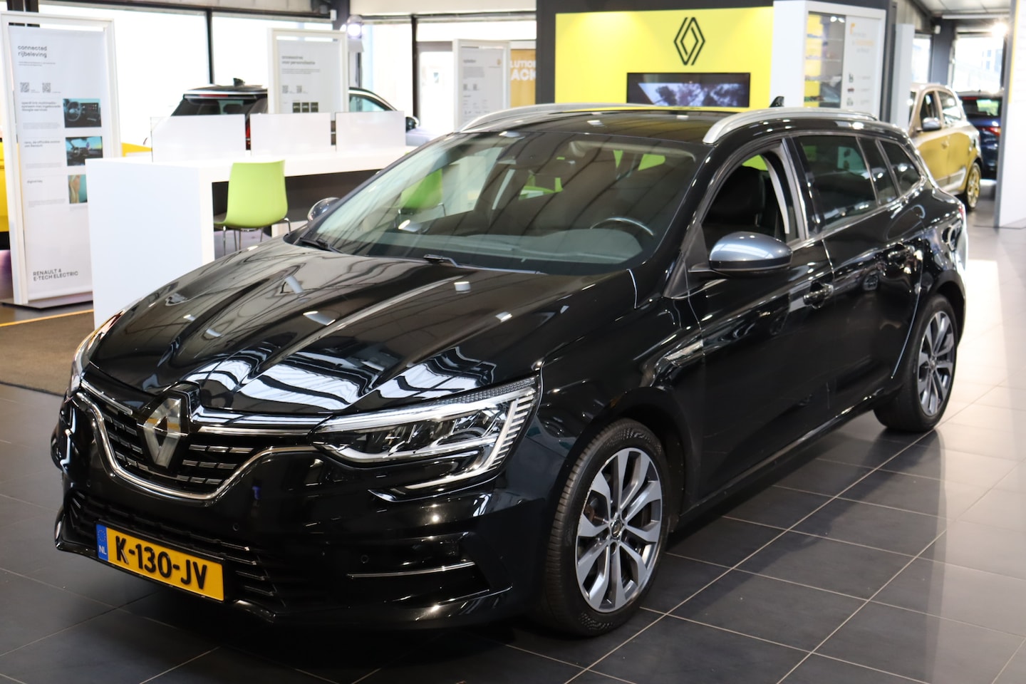 Renault Mégane Estate - TCe 160pk Business Edition One - AutoWereld.nl