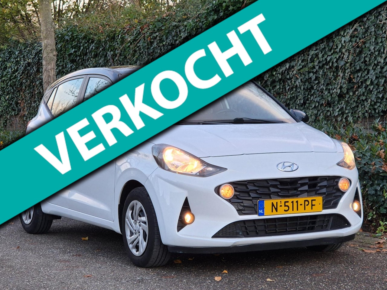 Hyundai i10 - Android CarPlay Navi Zwart dak Stuurverwarming NAP 1e Eig Line Assist Airco Cruise Control - AutoWereld.nl