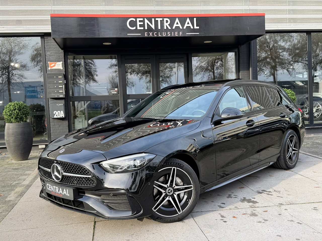 Mercedes-Benz C-klasse Estate - 300 e AMG 313PK|Pano|Camera|ACC|Carplay|Ambient Light - AutoWereld.nl