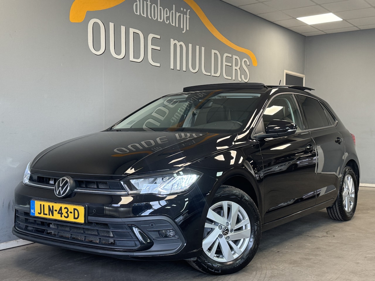 Volkswagen Polo - 1.0 TSI 81KW Life Panoramadak/Stoelverwarming/Trekhaak - AutoWereld.nl