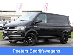 Volkswagen Transporter - 2.0 TDI L1H1 Black Edition Cruise, Stoelverwarming, 150pk, Automaat, Sensoren, Trekhaak, S