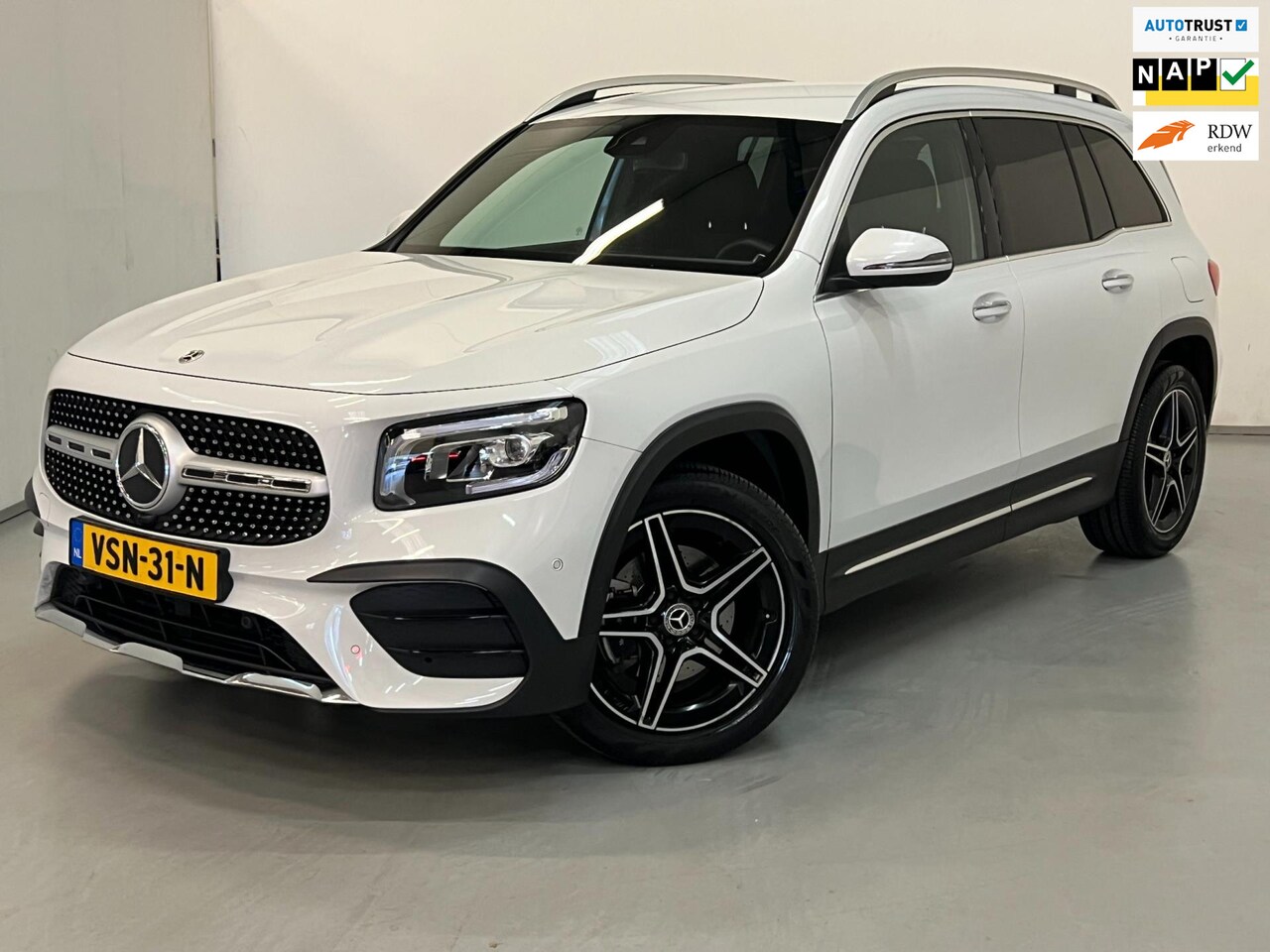Mercedes-Benz GLB - 200d Van / AMG / 1e eig / Sfeerverlichting - AutoWereld.nl