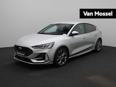 Ford Focus - ST Line 1.0 125Pk | Navigatie | Apple & Android Carplay | Parkeersensoren Voor & Achter |